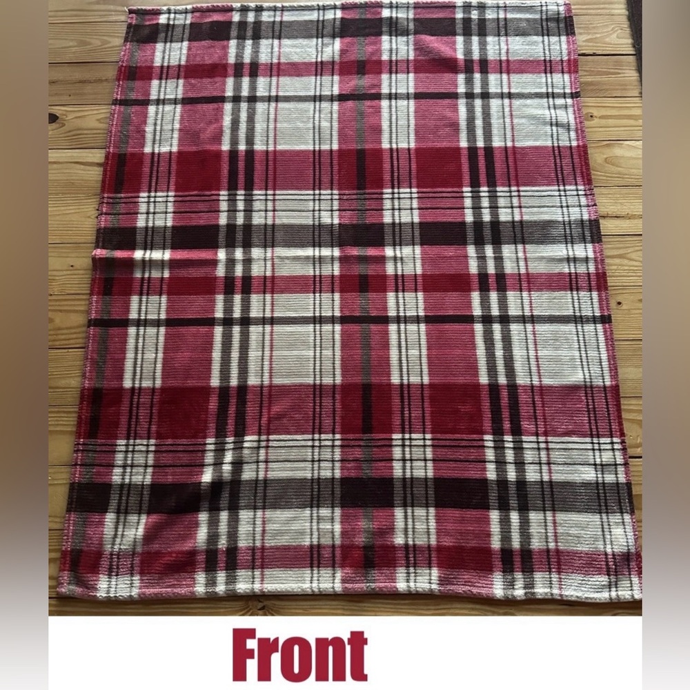 Fleece Throw Blanket 48” x 59” New